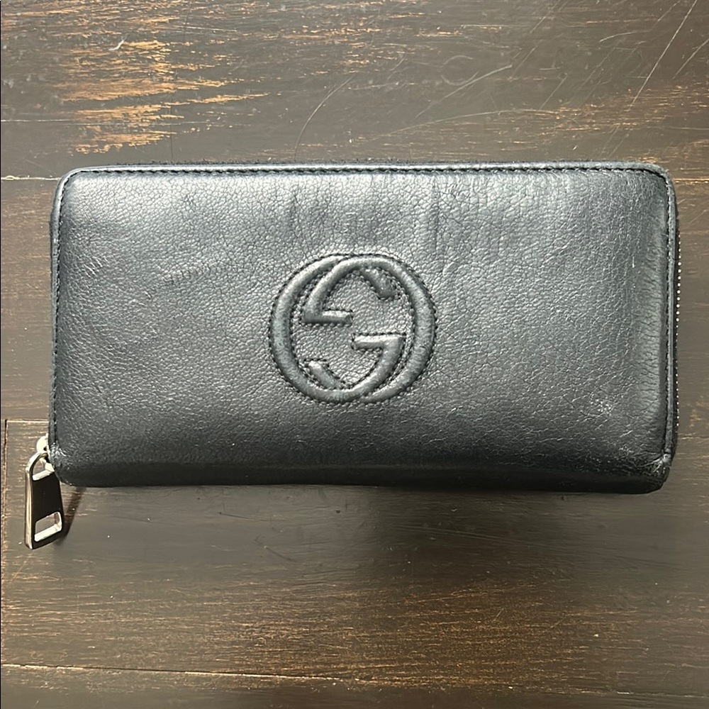 Gucci Black Zipper GG Leather Wallet